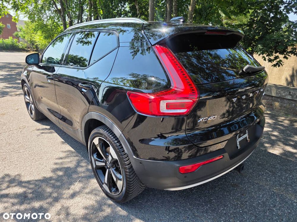 Volvo XC 40 T5 AWD Momentum - 6
