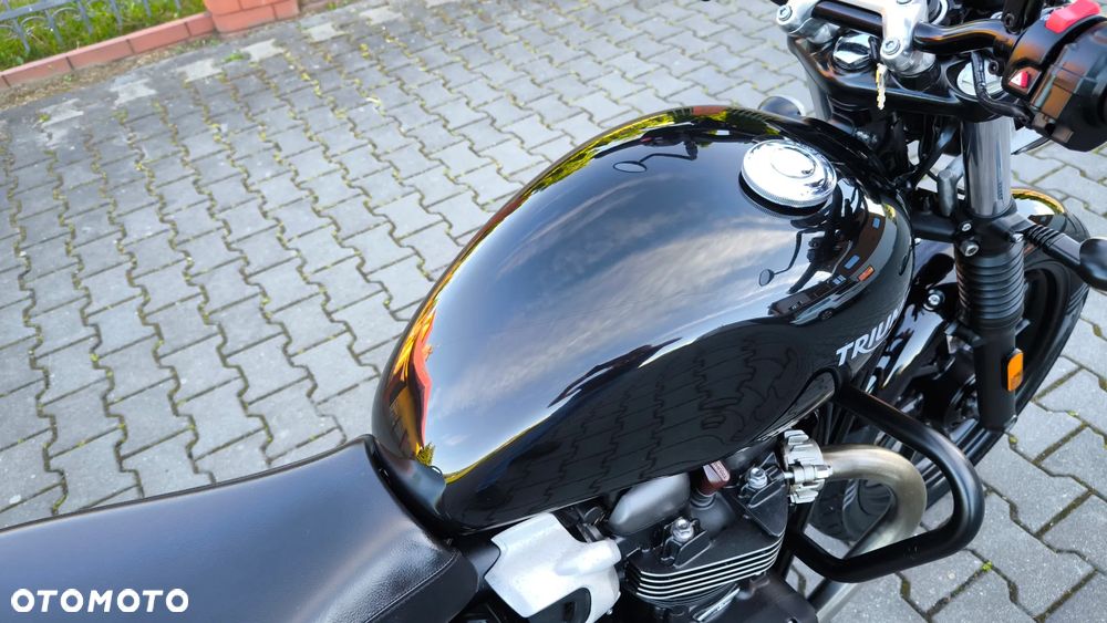 Triumph Street Twin - 16