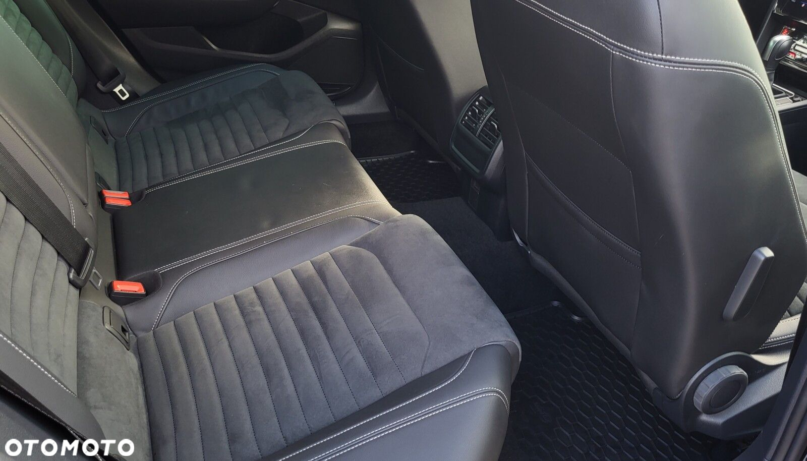 Volkswagen Passat - 17