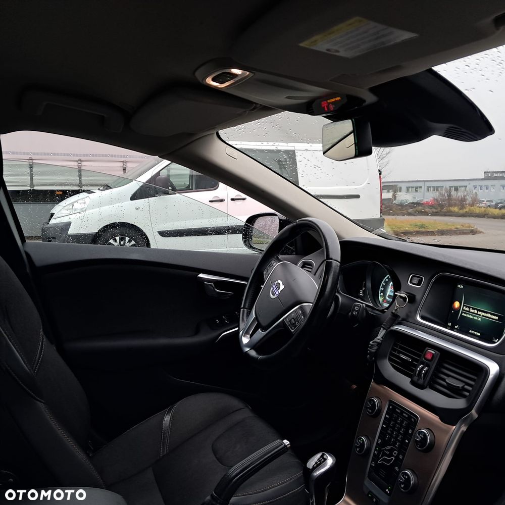 Volvo V40 D2 - 15