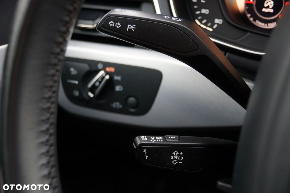 Audi A4 Avant 2.0 TDI clean diesel Quattro - 23