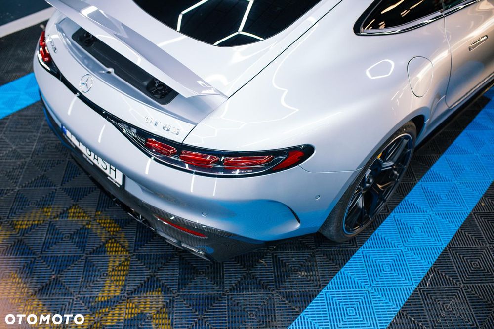 Mercedes-Benz AMG GT - 12