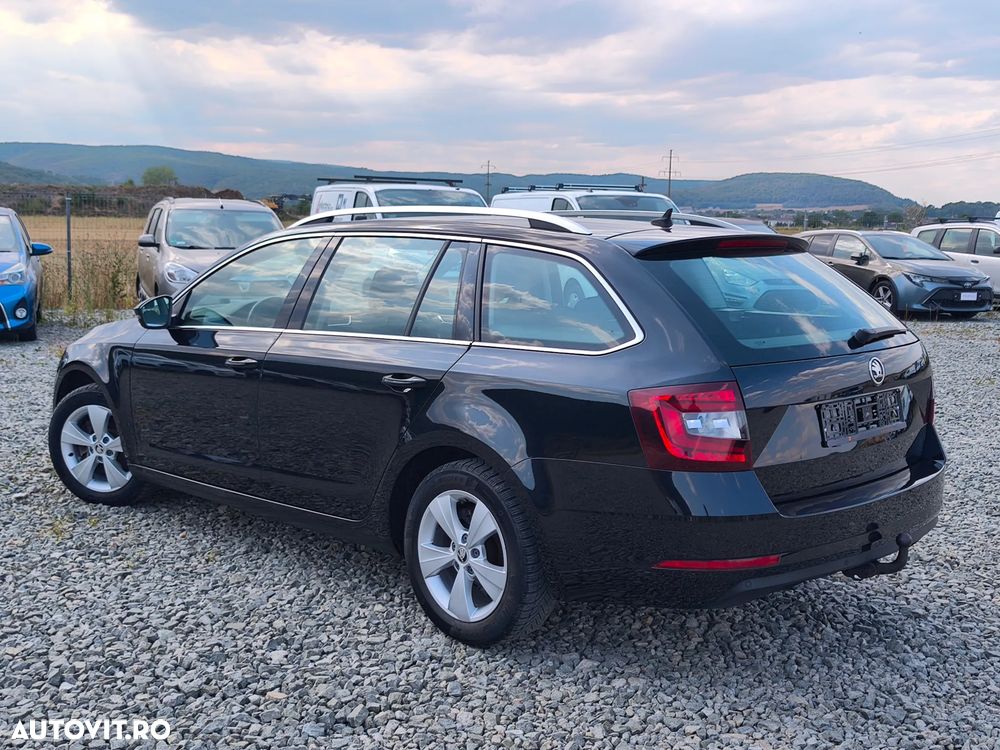 Skoda Octavia 2.0 TDI DSG Edition Plus - 11