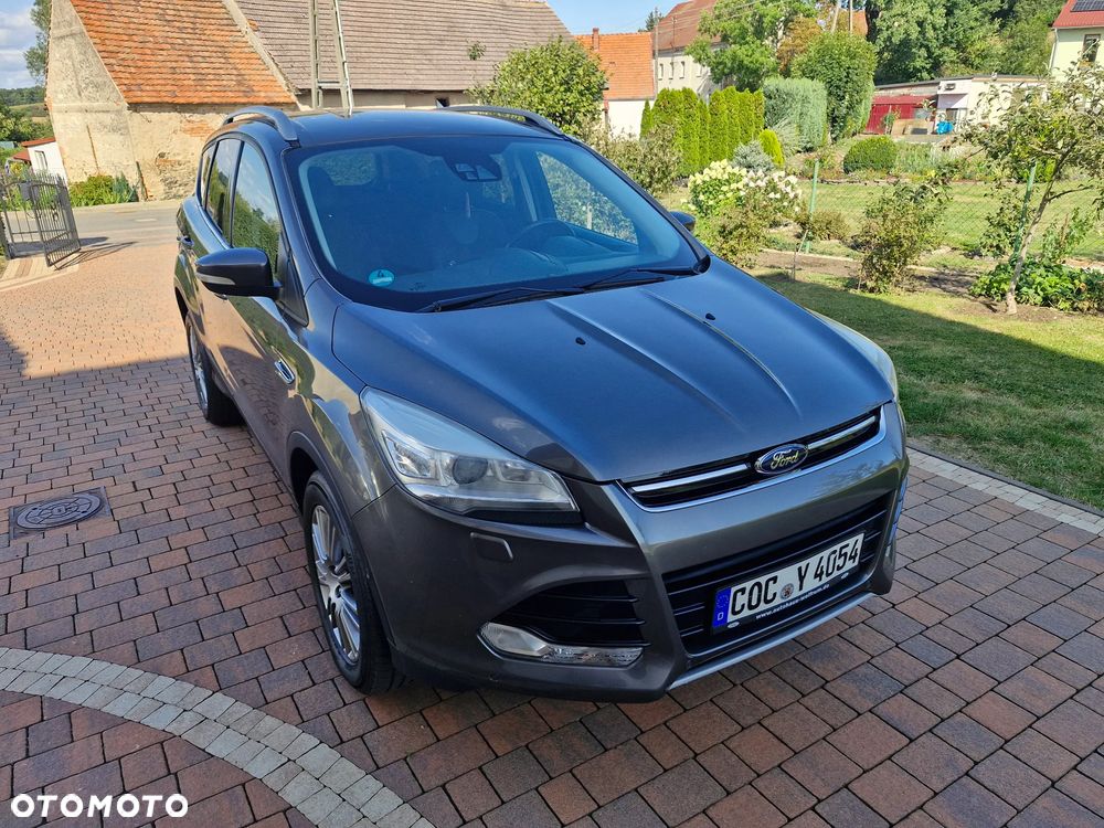 Ford Kuga 2.0 TDCi 2x4 Titanium - 3