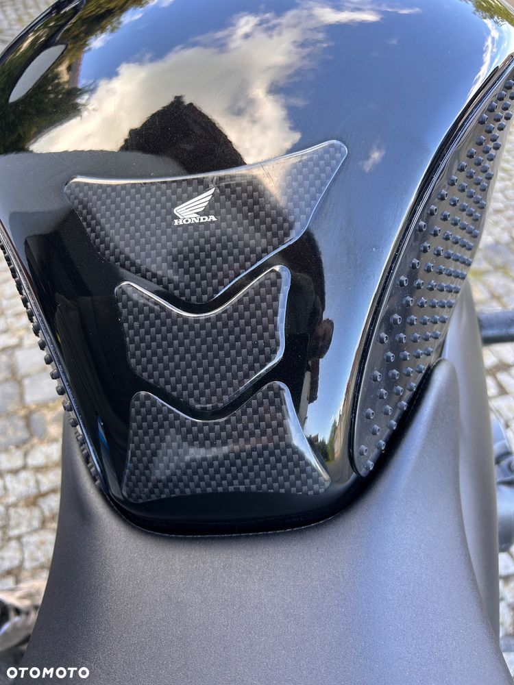 Honda Hornet - 27