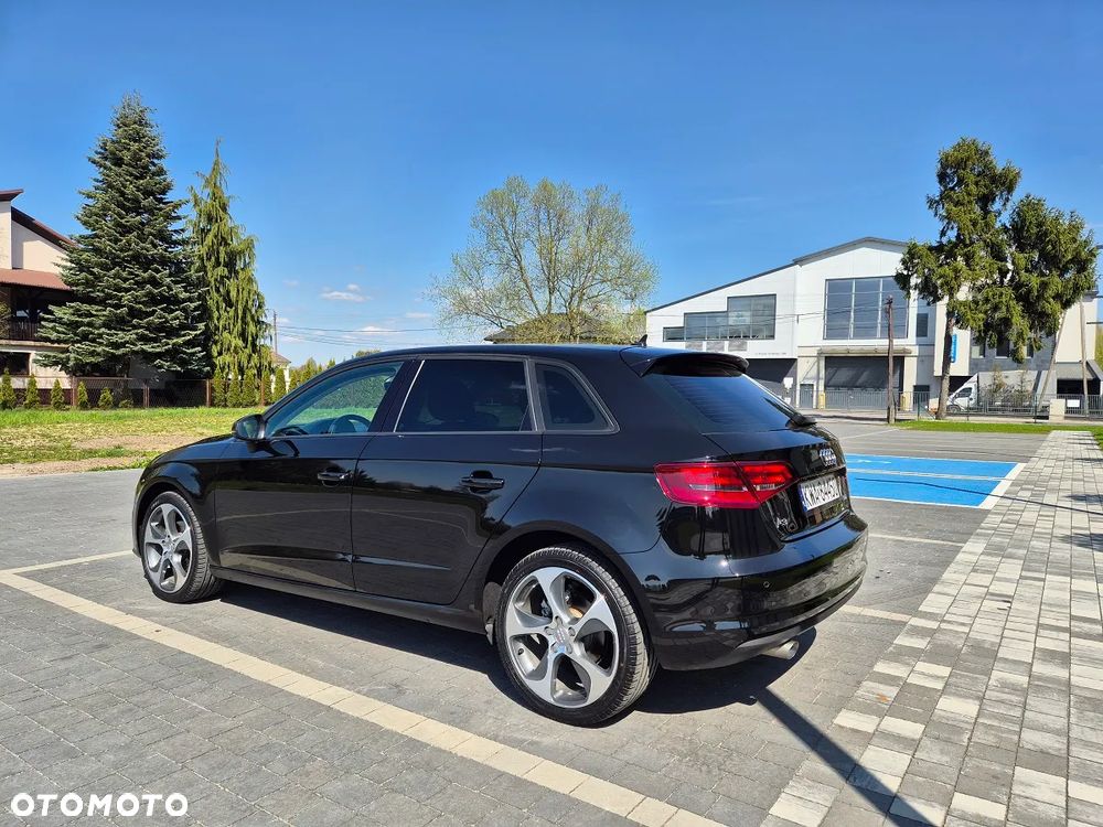 Audi A3 Sportback 1.6 TDI (clean diesel) S tronic Ambiente - 3