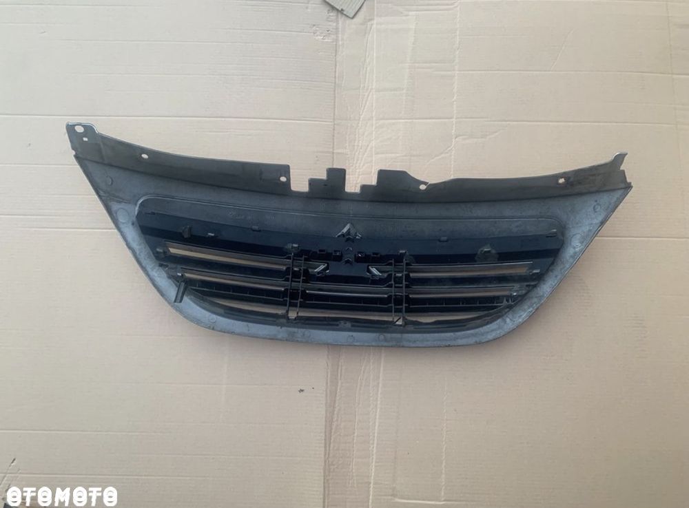 9647156780 Grill atrapa emblemat znaczek citroen c3 - 2