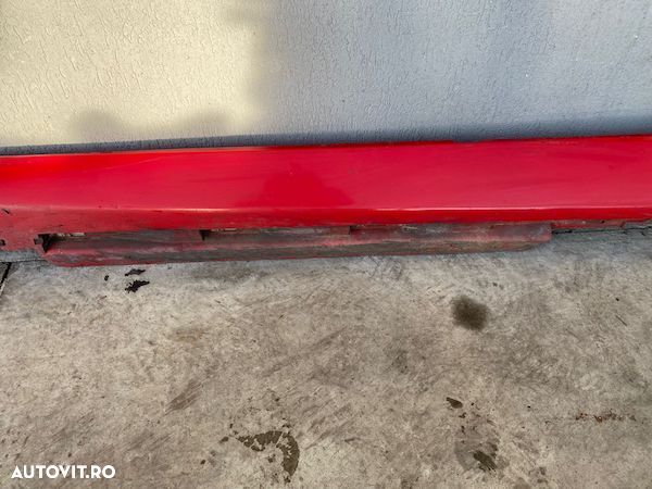 Prag stanga rosu VOLVO V40 31265846 - 3