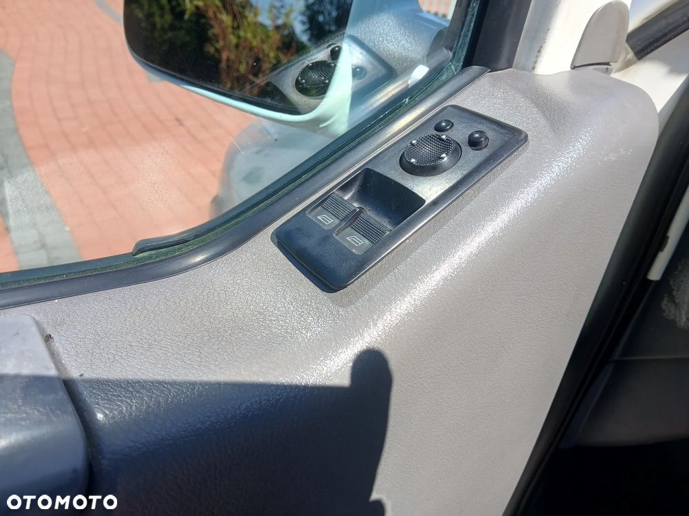 Volkswagen TRANSPORTER - 14