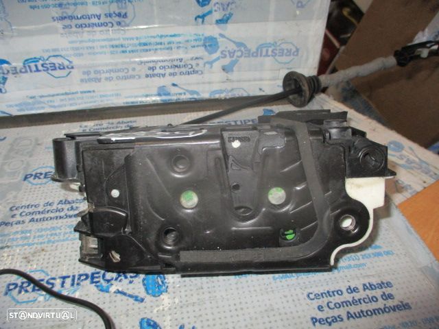 Fecho 6R4839016 VW POLO 6R FASE 1 2014 1.6TDI 90CV 5P VERMELHO TD 7 PINOS - 3