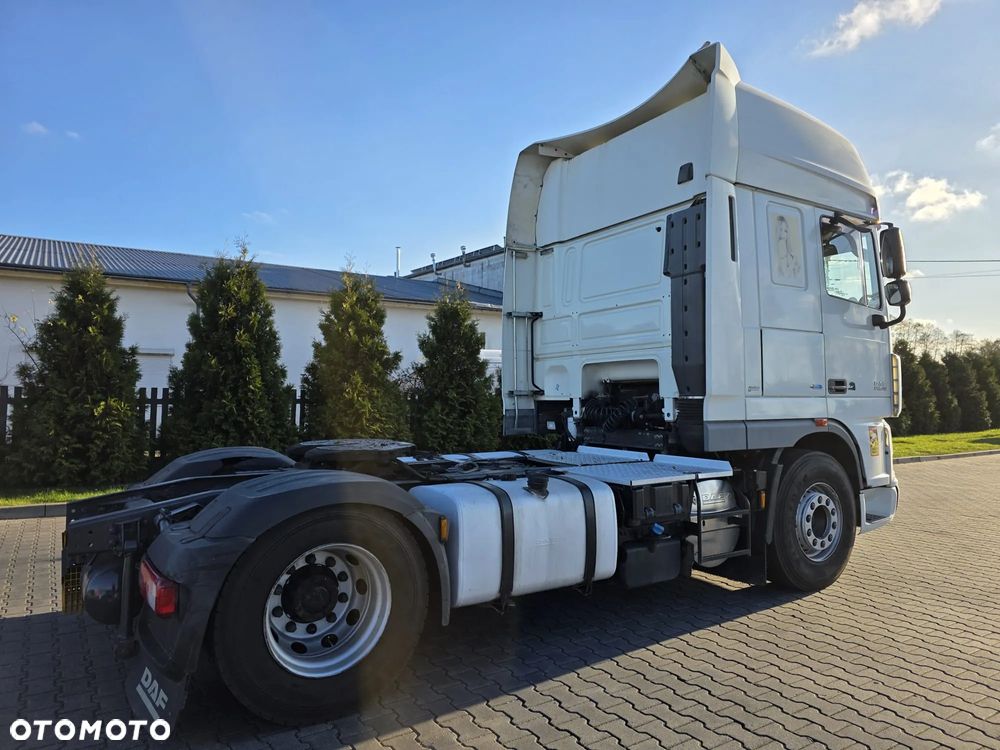 DAF XF 105.460 - 4