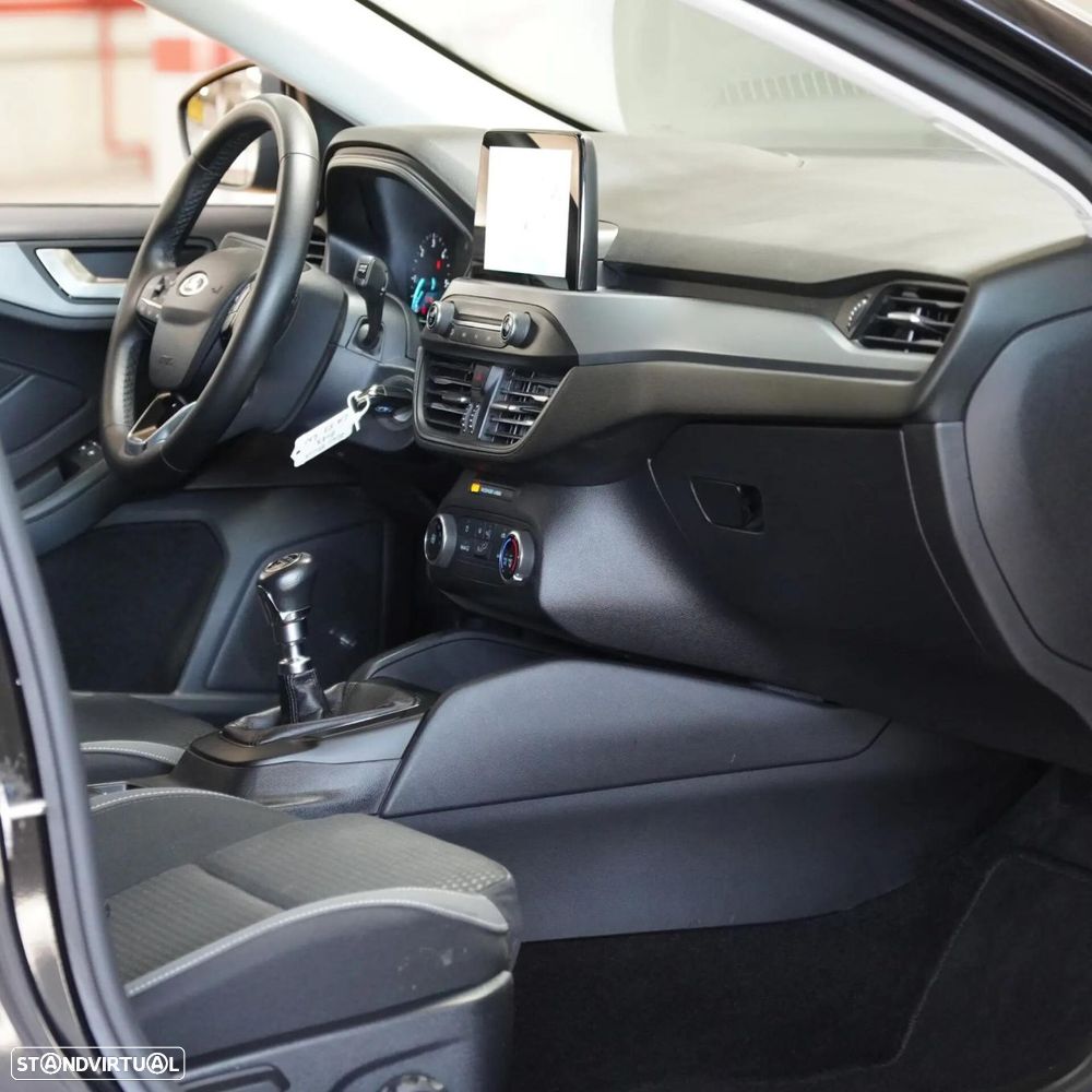 Ford Focus SW 1.5 TDCi EcoBlue Active - 15