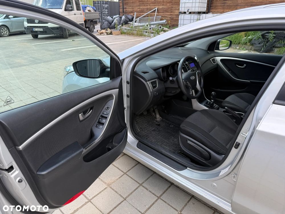 Hyundai i30 1.4 CRDi Classic + - 13