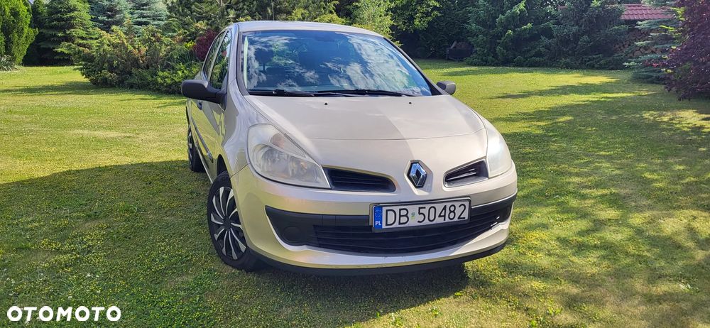 Renault Clio 1.2 16V Dynamique - 1
