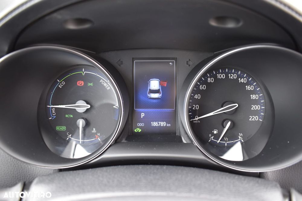 Toyota C-HR Flow - 10