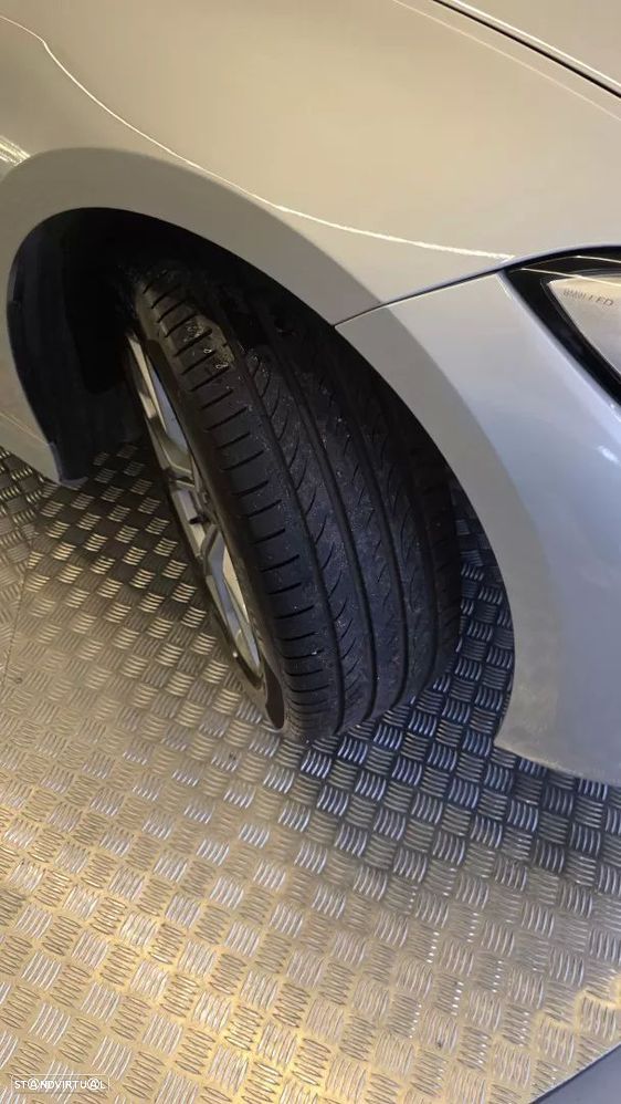 BMW 318 d Line Sport Auto - 34