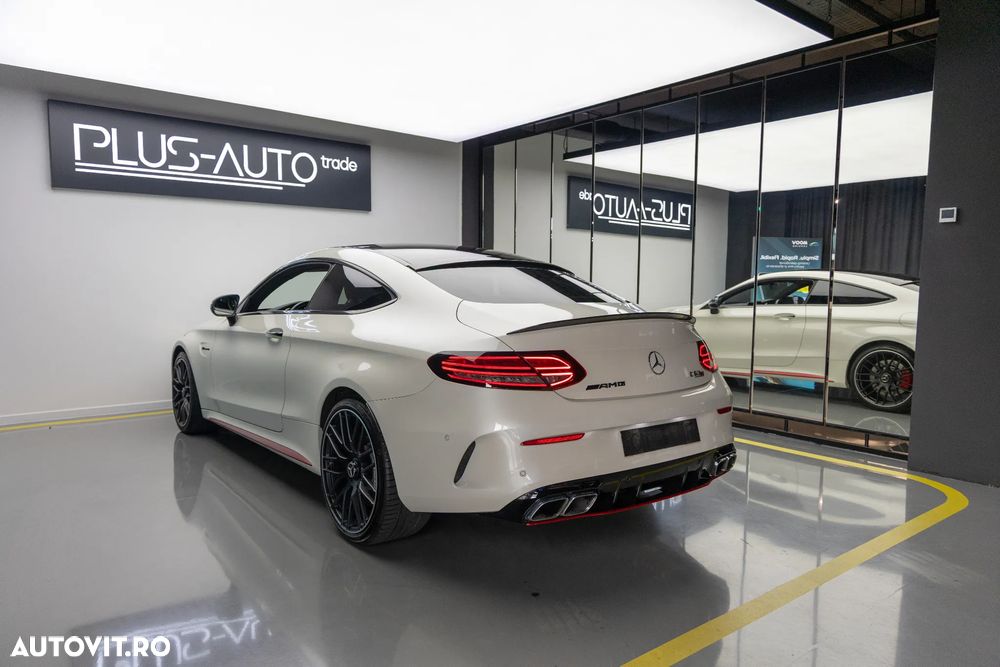 Mercedes-Benz C 63 AMG - 6