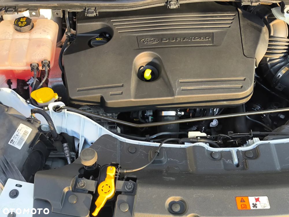Ford Kuga 2.0 TDCi FWD Titanium - 33