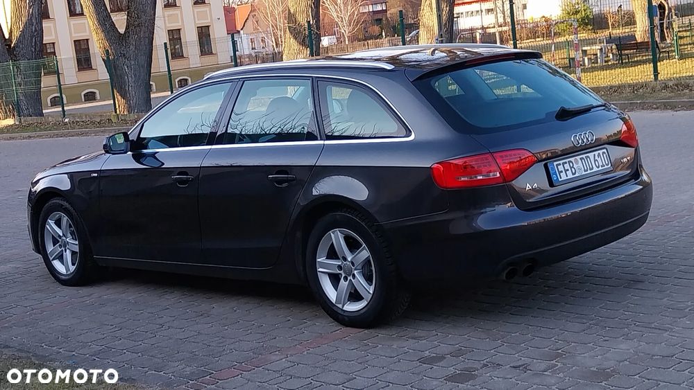 Audi A4 Avant - 6