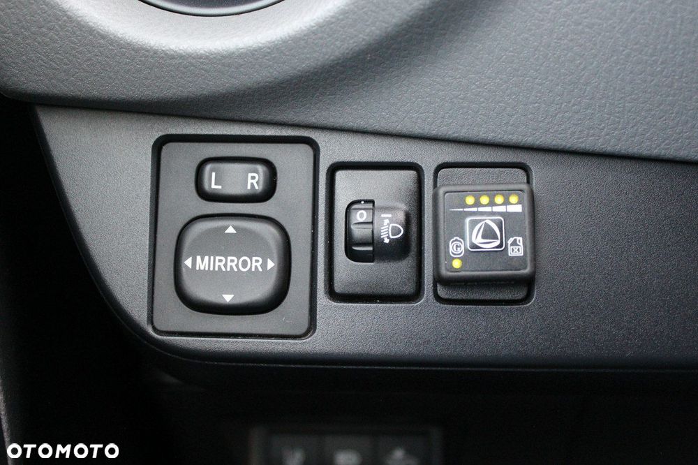 Toyota Yaris 1.0 Active - 19