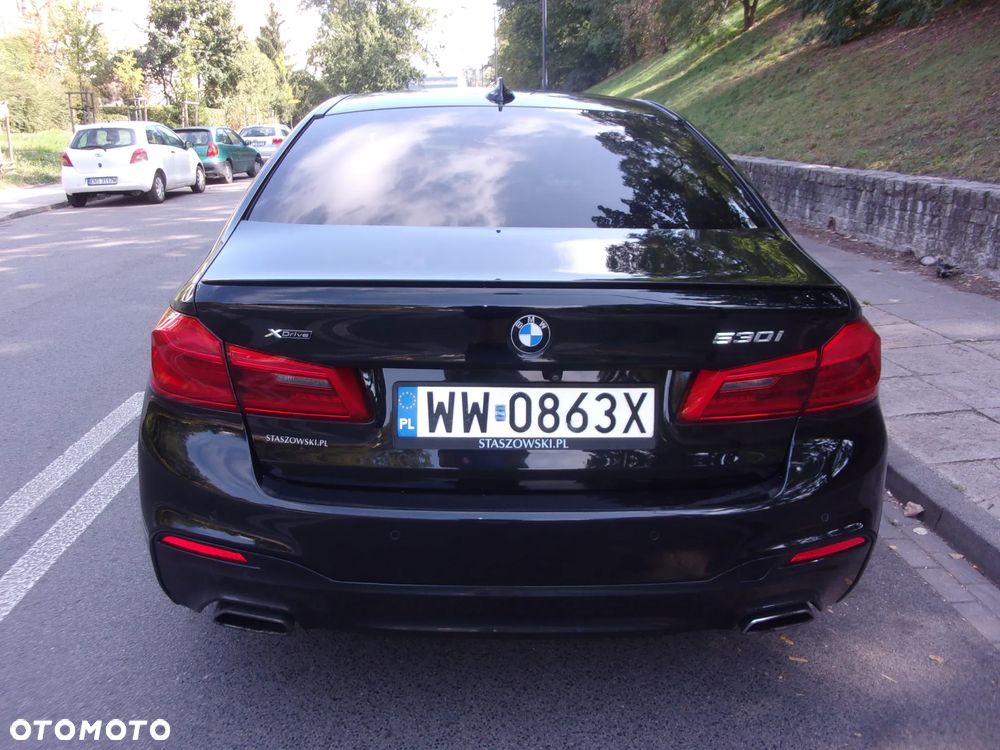 BMW Seria 5 530i xDrive Luxury Line - 8