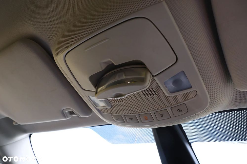 Ford Galaxy 1.5 EcoBoost Titanium - 30