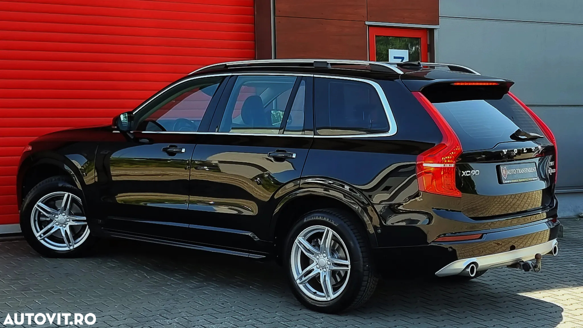 Volvo XC 90 B5 D AWD Geartronic Momentum Pro - 23