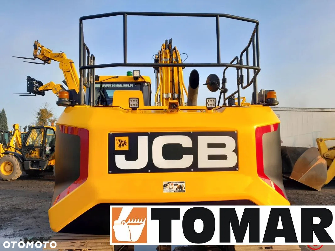 JCB 131X - 15