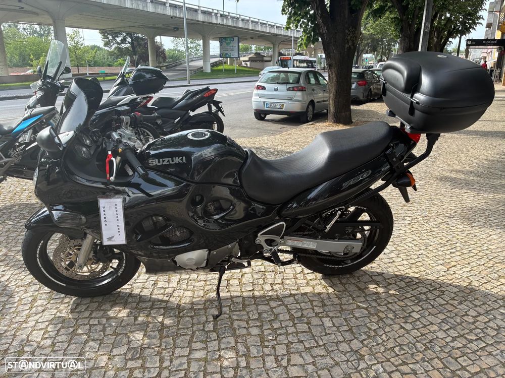 Suzuki GSX 750 F - 3