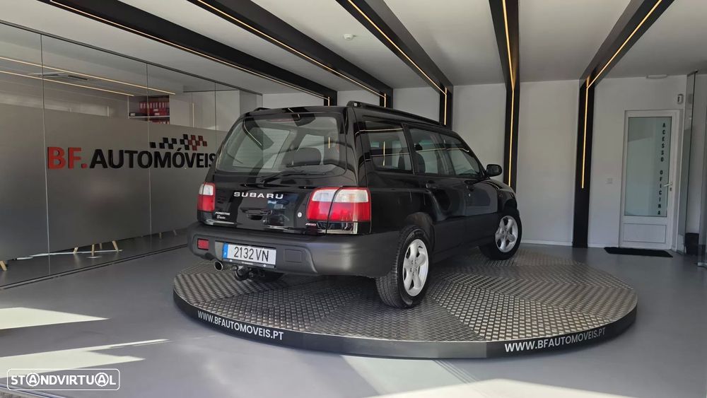 Subaru Forester 2.0 T XT - 5