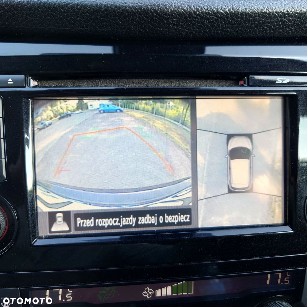 Nissan Qashqai 1.6 DCi N-Connecta - 9