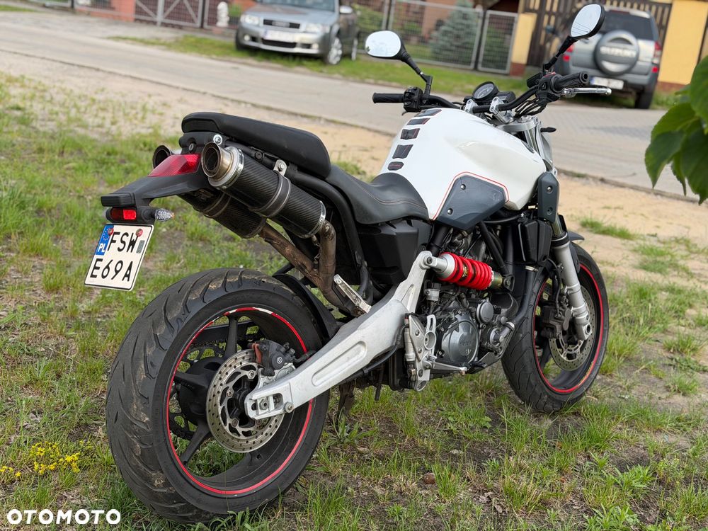 Yamaha MT - 4