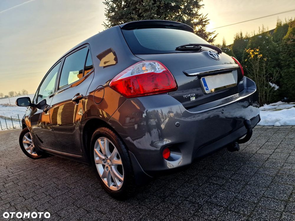 Toyota Auris 1.6 Premium - 12
