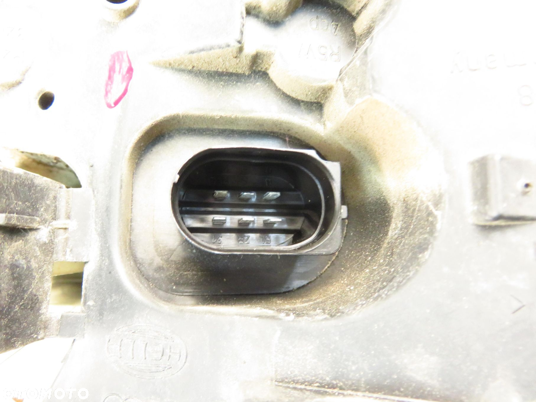 LAMPA PRAWA TYLNA AUDI A4 B6 Sedan (8E2) 8E0945096C - 2