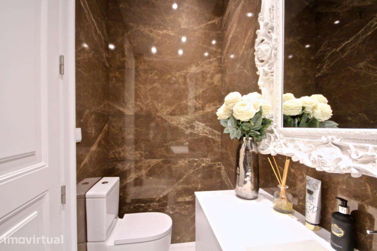 Apartamento com 2 quartos - localizado em Campolide Lisbon - Grande imagem: 3/25