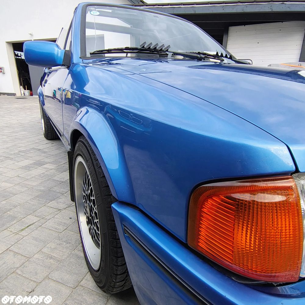 Ford Escort - 21