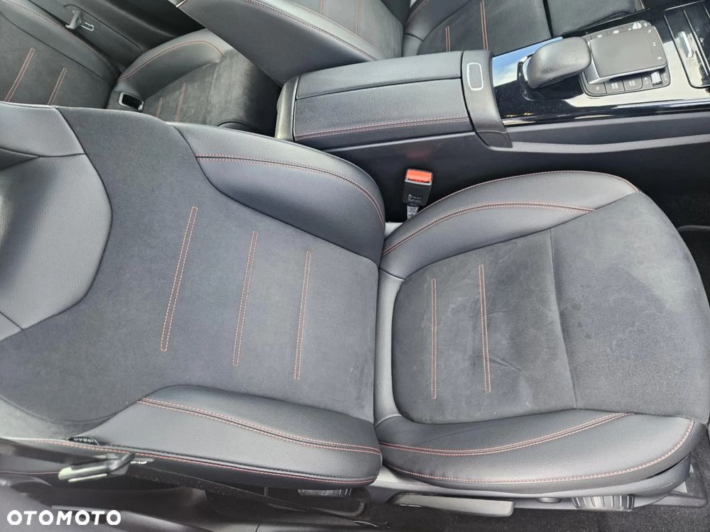 Mercedes-Benz CLA 250 AMG Line 7G-DCT - 13