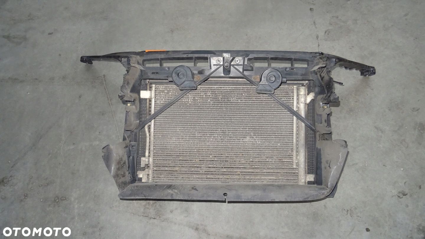 SKODA OCTAVIA III 5E0 PAS PRZEDNI CHŁODNICE 5E0805588A ORYGINAŁ - 1