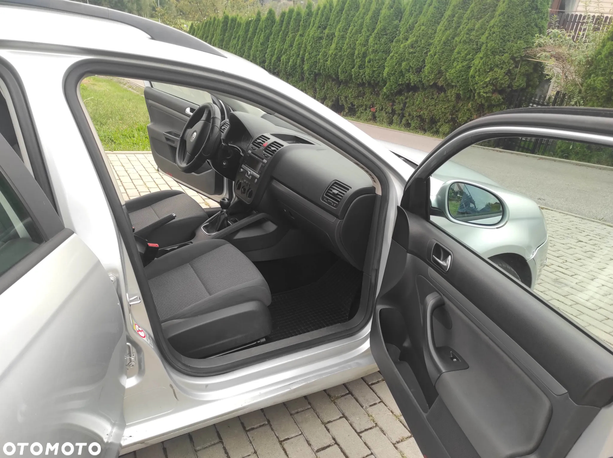 Volkswagen Golf V 1.9 TDI Trendline - 17