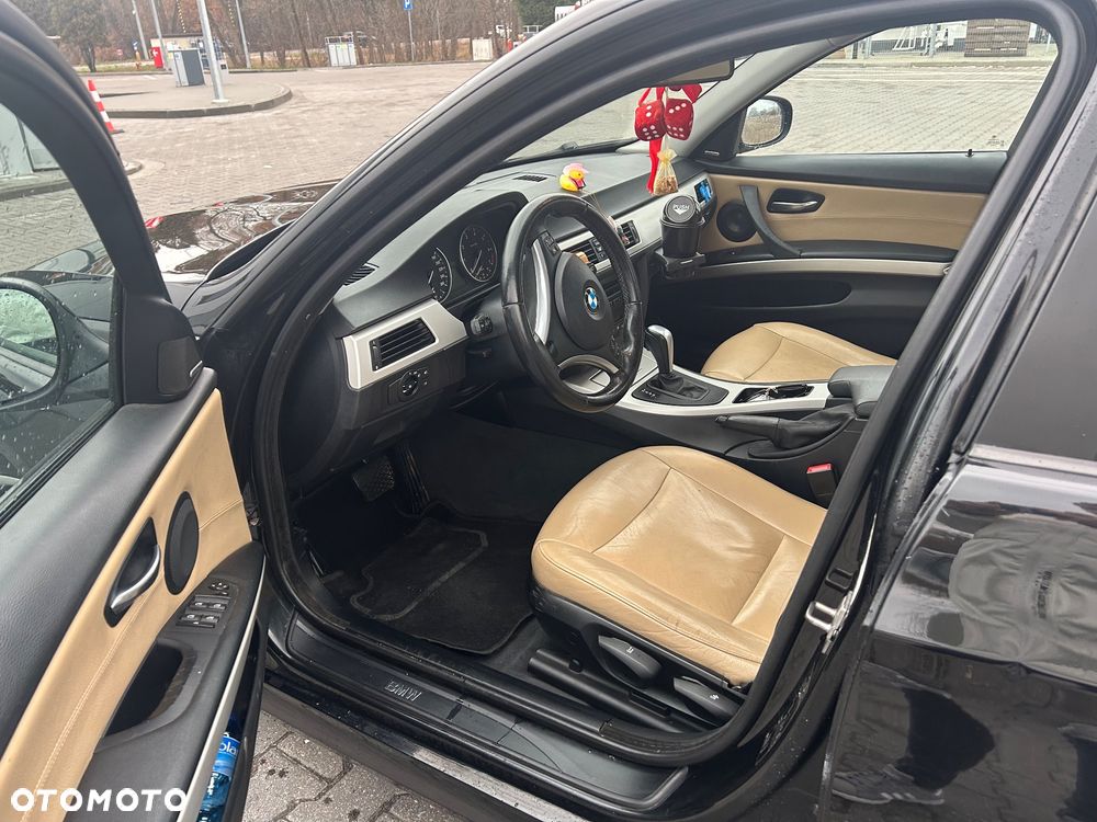 BMW Seria 3 318i - 6