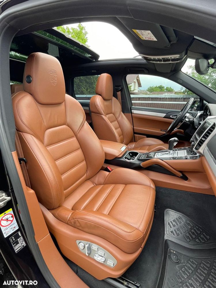 Porsche Cayenne Tiptronic S - 11