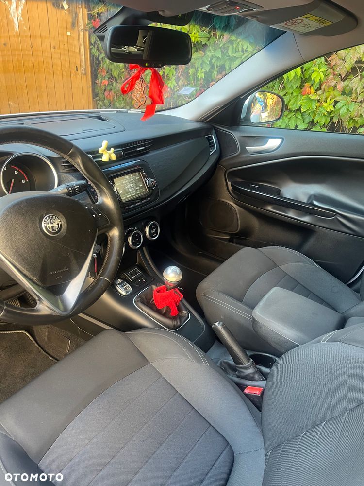 Alfa Romeo Giulietta - 7