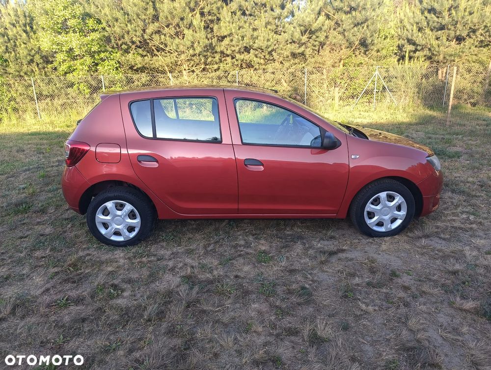 Dacia Sandero 1.2 16V 75 Laureate - 2