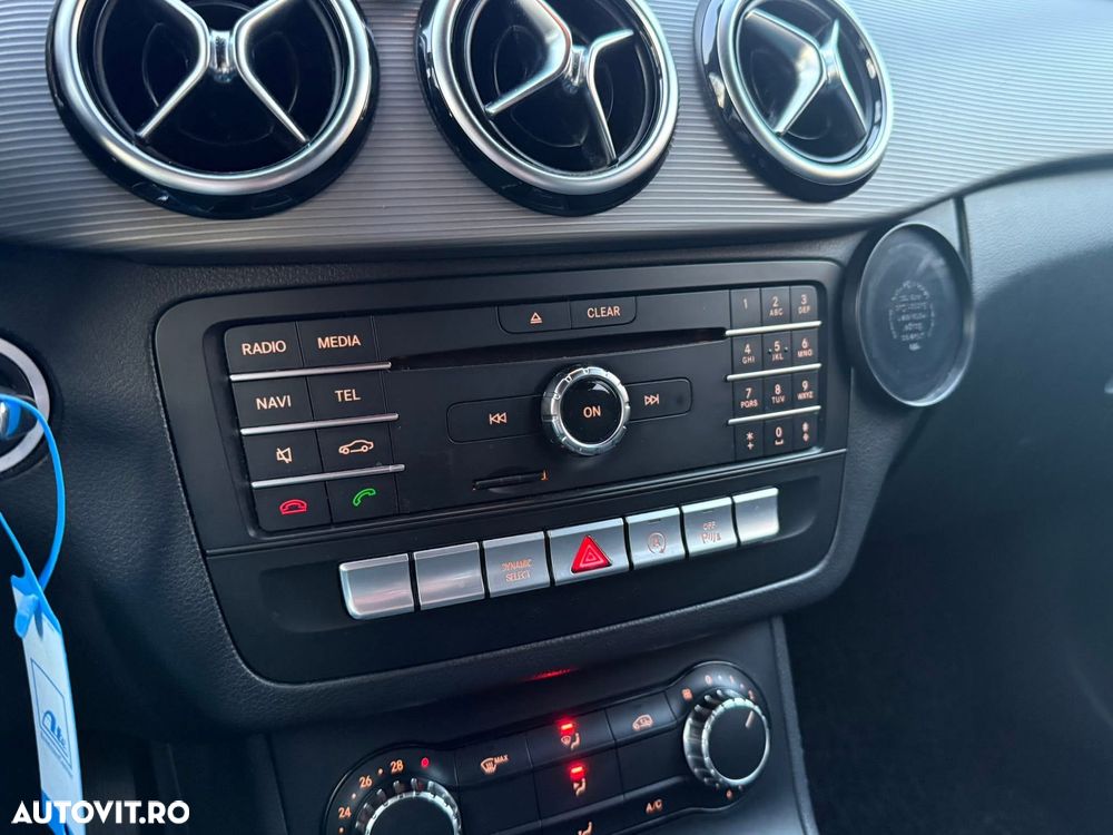 Mercedes-Benz B 180 d 7G-DCT - 11