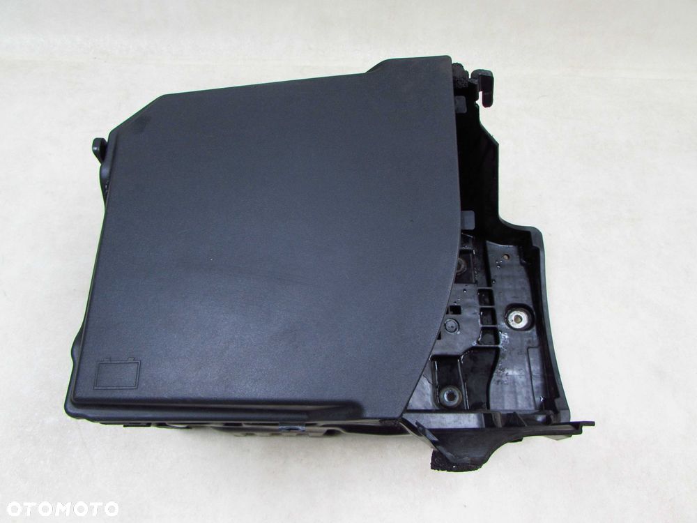 VOLVO S60 II V60 XC60 V70 S80 08-17 PODSTAWA OBUDOWA SKRZYNKA AKUMULATORA 31294078 31294775 31299867 - 3