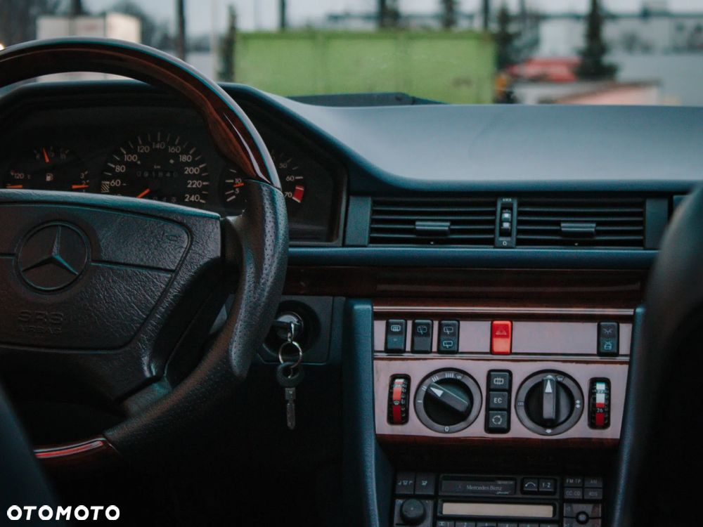 Mercedes-Benz W124 (1984-1993) - 8