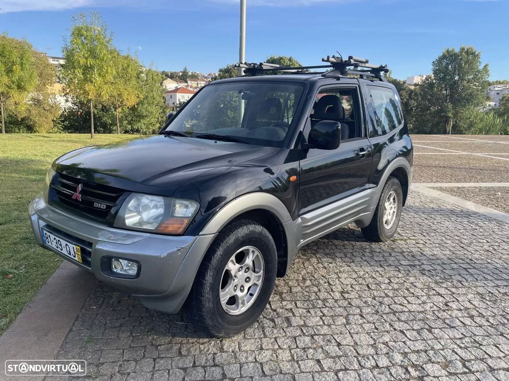 Mitsubishi Pajero 3.2 DI-D GLS - 1