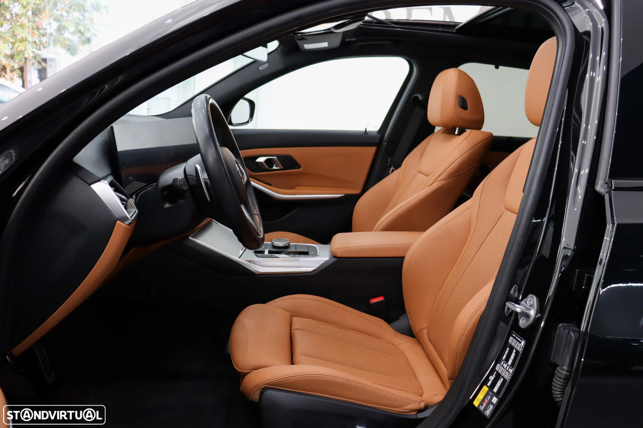 BMW 320 e Touring Pack Desportivo M Auto - 11