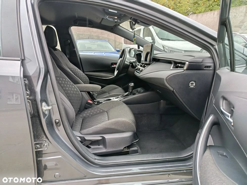 Toyota Corolla - 9