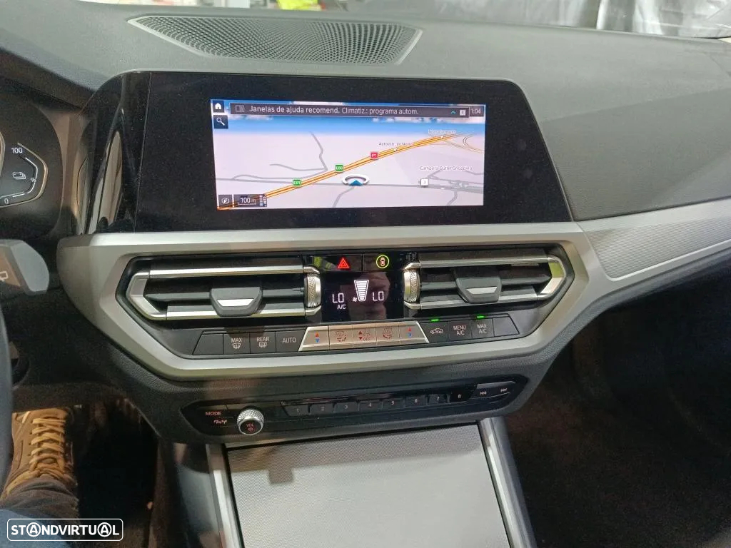 BMW 330 e Touring Corporate Edition Auto - 6